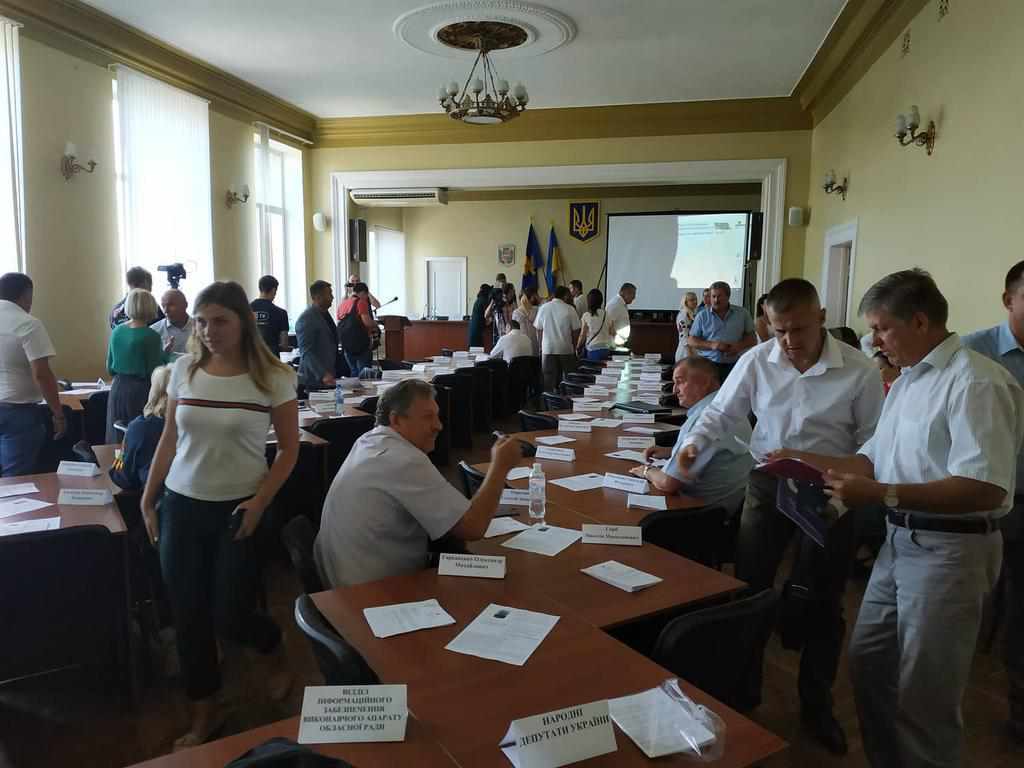 У Карлівці розпочалася сесія Полтавської обласної ради