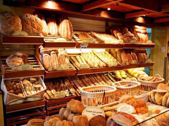 В Україні подорожчали хліб, горілка і ковбаса
