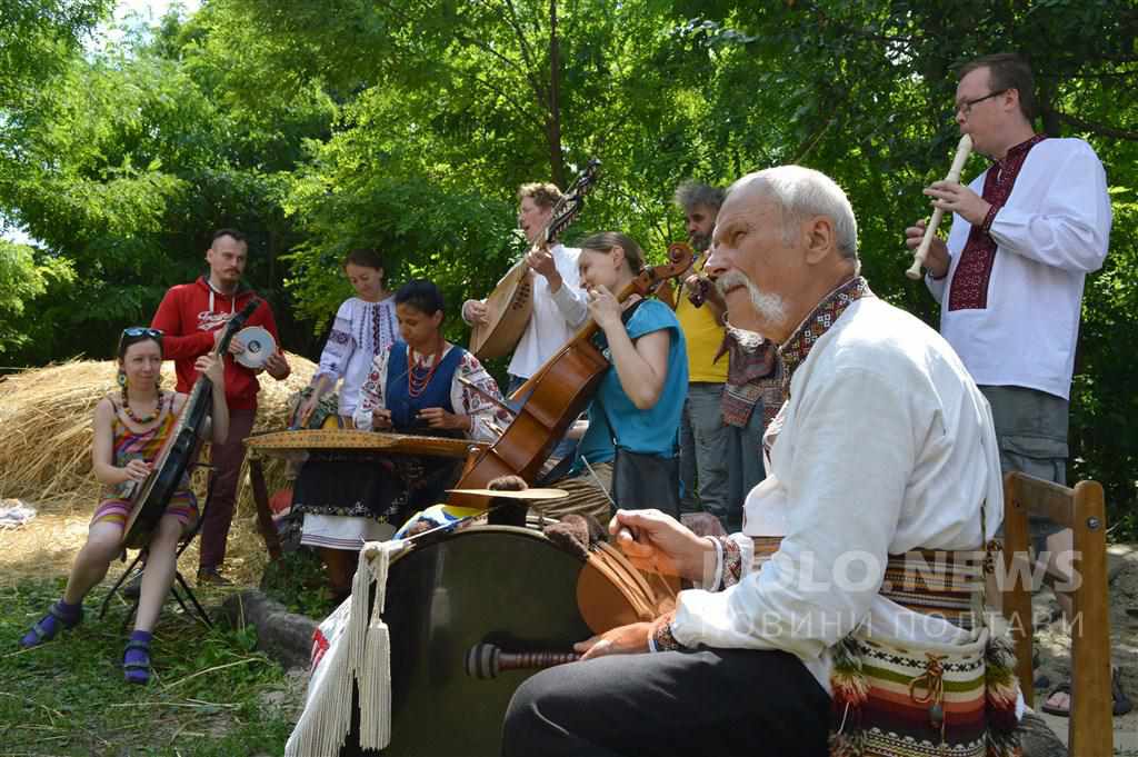 Фестиваль «Древо роду кобзарського» у Крячківці 