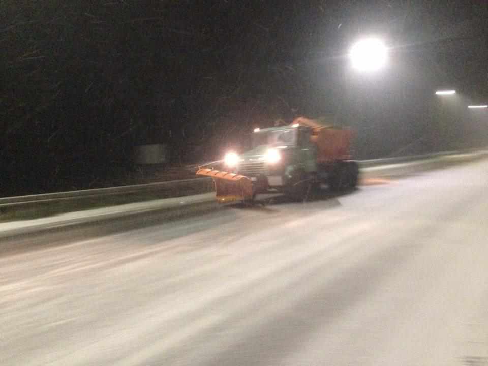 У Полтавській області почало сніжити: водіїв закликають бути обережними на дорозі. ОНОВЛЕНО