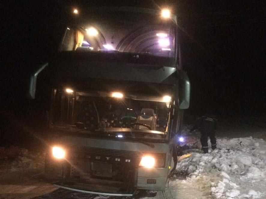 На Полтавщині рятували автобус із пасажирами з Києва. ФОТО