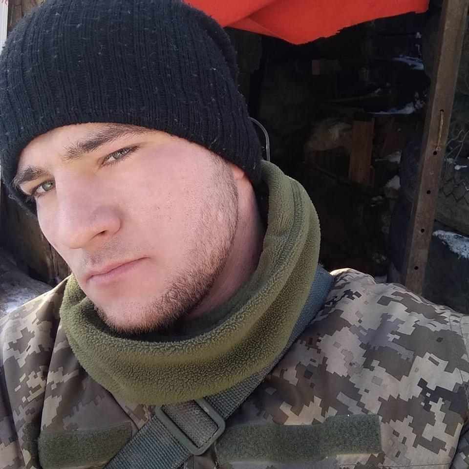 На Донбасі від кулі снайпера загинув 30-річний боєць