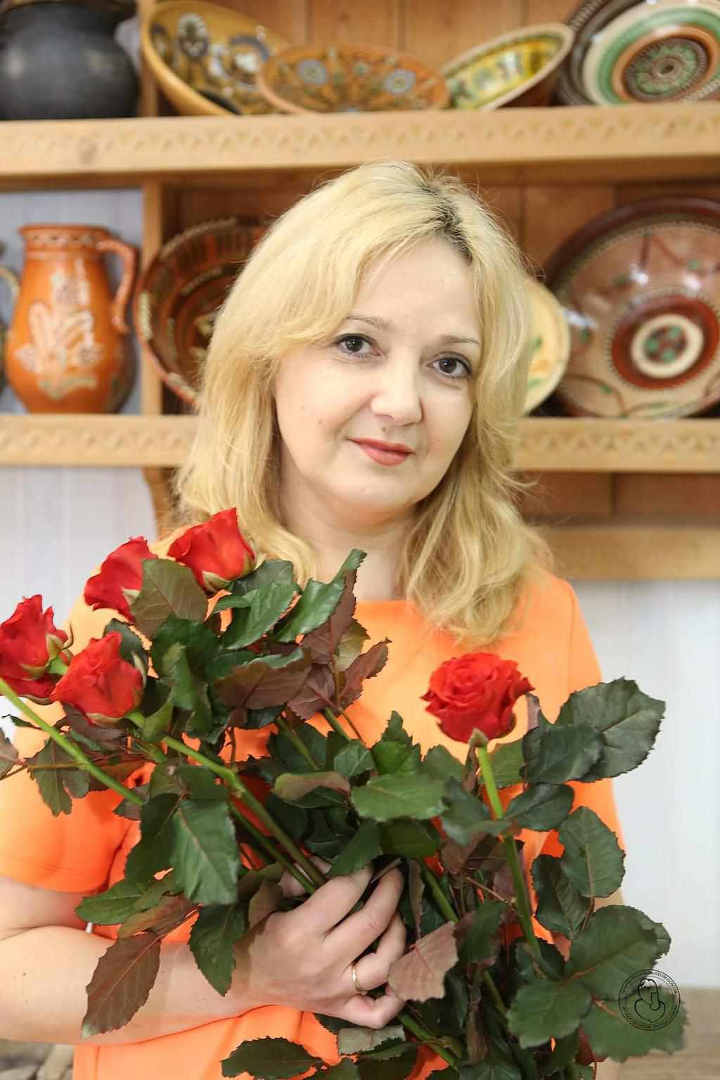 Опішнянська малювальниця стала заслуженою майстринею України. ФОТО