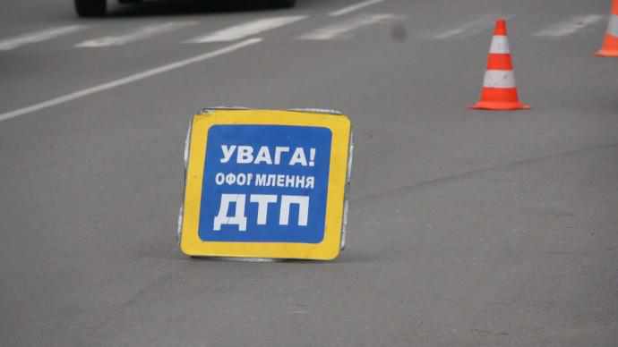 ДТП на Полтавщині: не розминулись водій легковика та мопедист