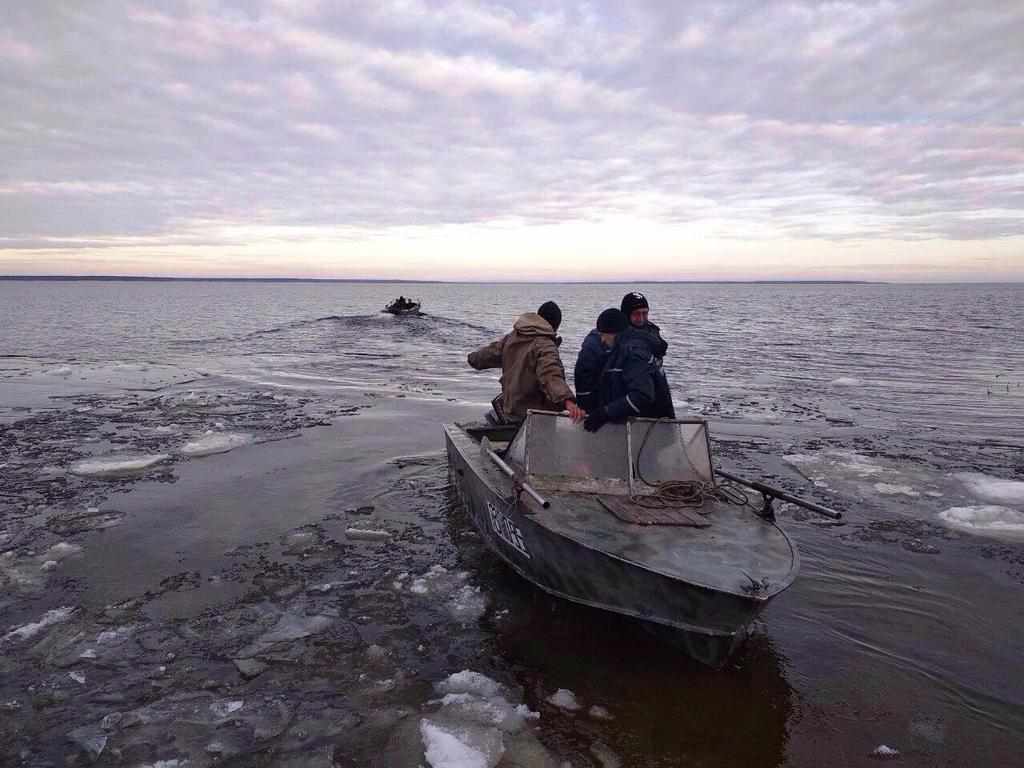 На Полтавщині троє рибалок випало з човна: одна людина загинула 