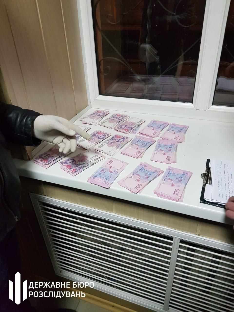 На Полтавщині затримали полісмена, вимагав хабар 30 тисяч