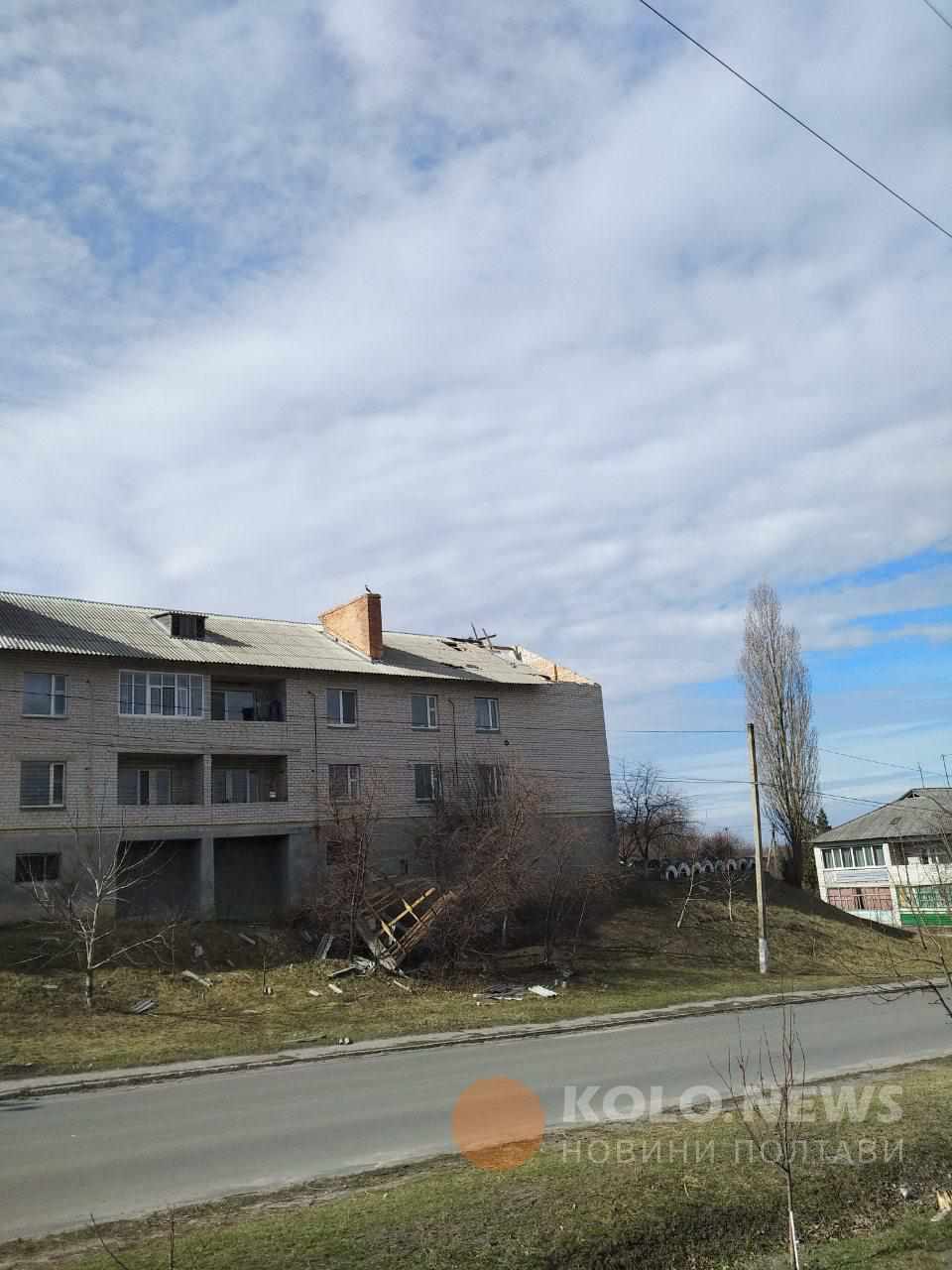 Буревій не вперше зриває дах будинку на Полтавщині. ФОТО 