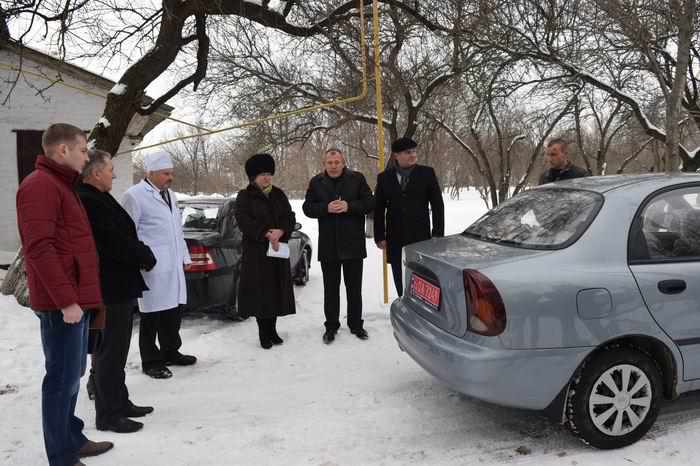На Полтавщині за двісті тисяч гривень купили авто для амбулаторії