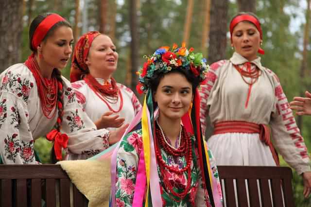 На Полтавщині відбудеться показ мод старовинного українського одягу