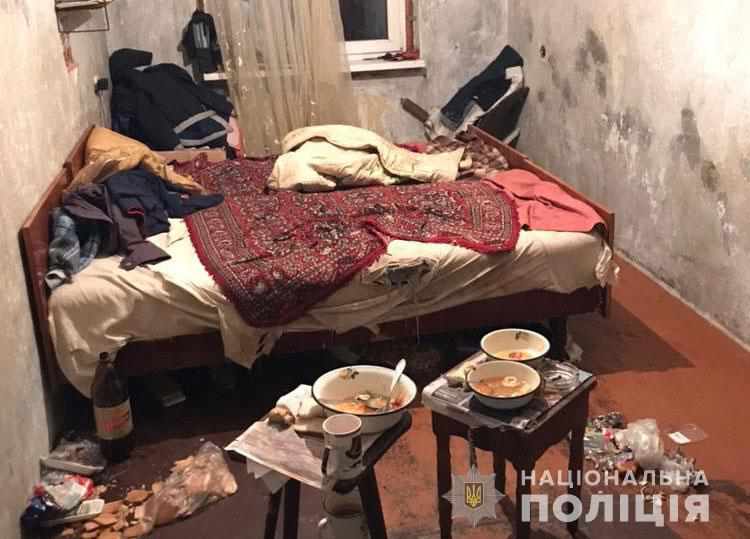 Замах на вбивство на Полтавщині: чоловік дістав ножове поранення 