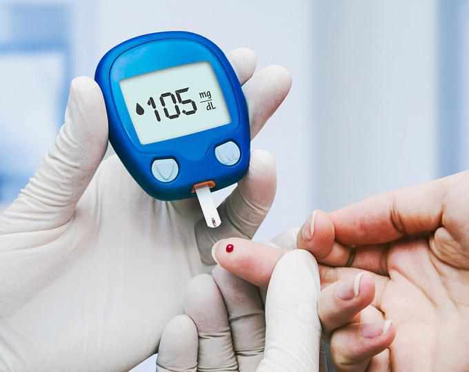 Сьогодні амбулаторії Полтави запрошують виміряти тиск та рівень цукру у крові