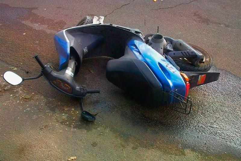 У Кобеляцькому районі водійка скутера померла внаслідок наїзду автомобіля