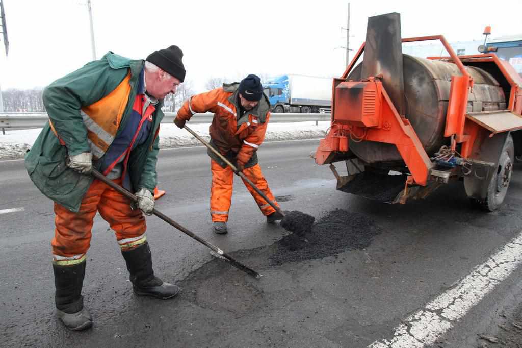 Міністр інфраструктури назвав середню вартість ремонту українських доріг