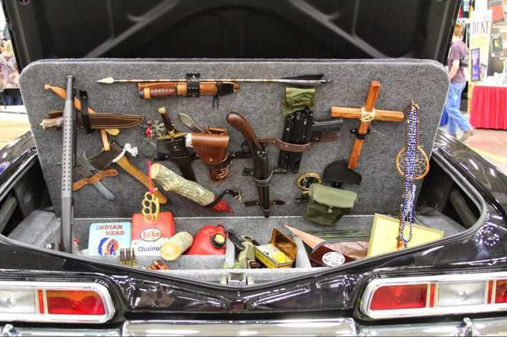 Полтавські патрульні при обшуці автомобіля, що потрапив у ДТП, знайшли арсенал зброї