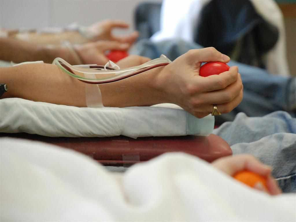 У Полтаві здають кров для військових та хворих дітей