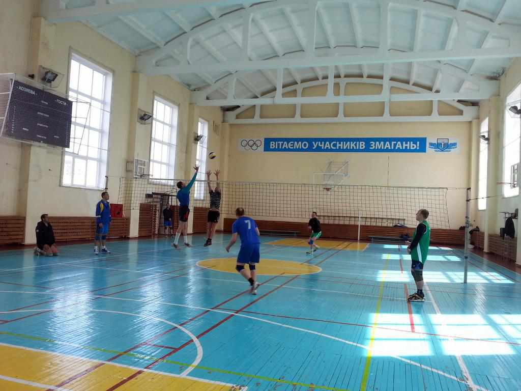 У Горішніх Плавнях відбувся чемпіонат з волейболу серед аматорів  