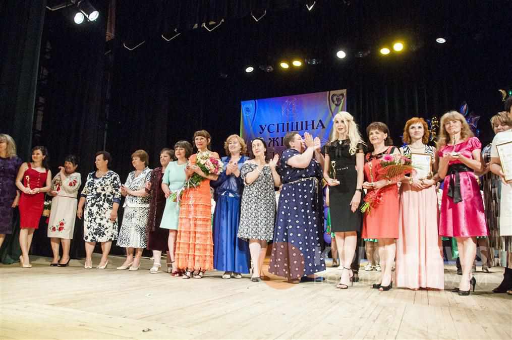 У Полтаві відзначили переможниць конкурсу «Успішна жінка Полтавщини». ФОТО