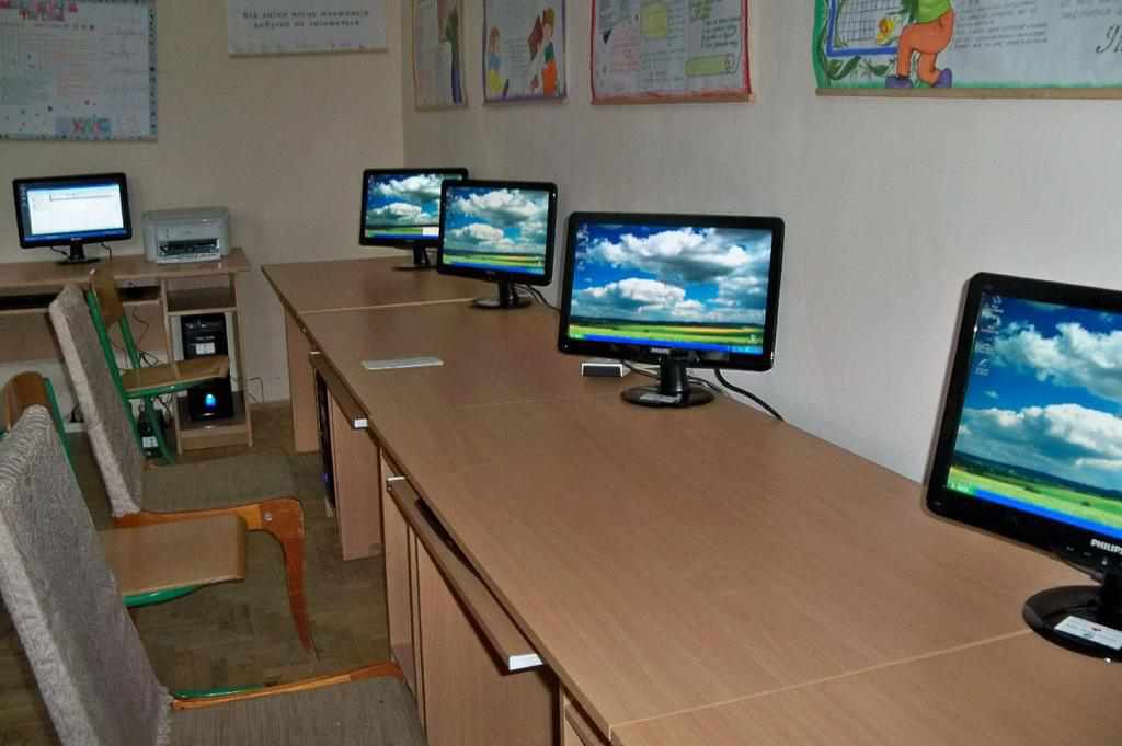 Для шкіл змінять норми використання комп'ютерів