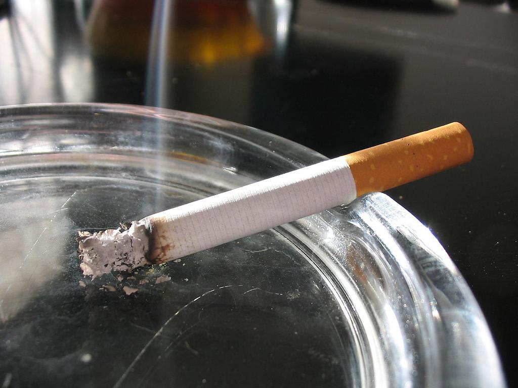 Куріння шкодить: у Полтаві за день через цигарки ледь не згоріли дві квартири. ОНОВЛЕНО, ФОТО