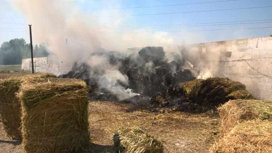 На Полтавщині в людей згоріли п’ять тонн сіна