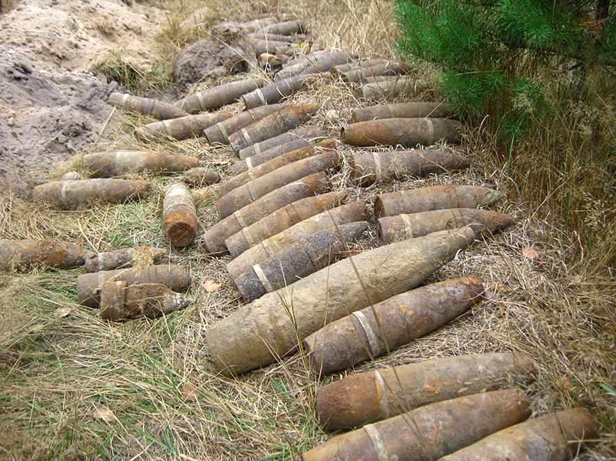 На Полтавщині підірвали більше півсотні снарядів часів Другої світової війни. ФОТО