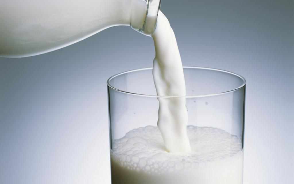 На Полтавщині освітяни «запроваджуватимуть» молоко у школах: створюють програму 