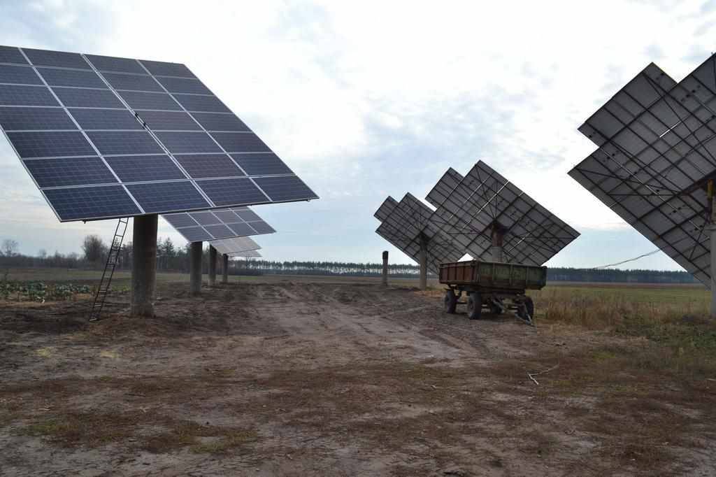 Мешканець Полтавщини створив власну сонячну міні-електростанцію і продає місту надлишок електроенергії