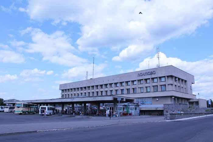 На Полтавщині через ожеледь не випускають в рейси автобуси