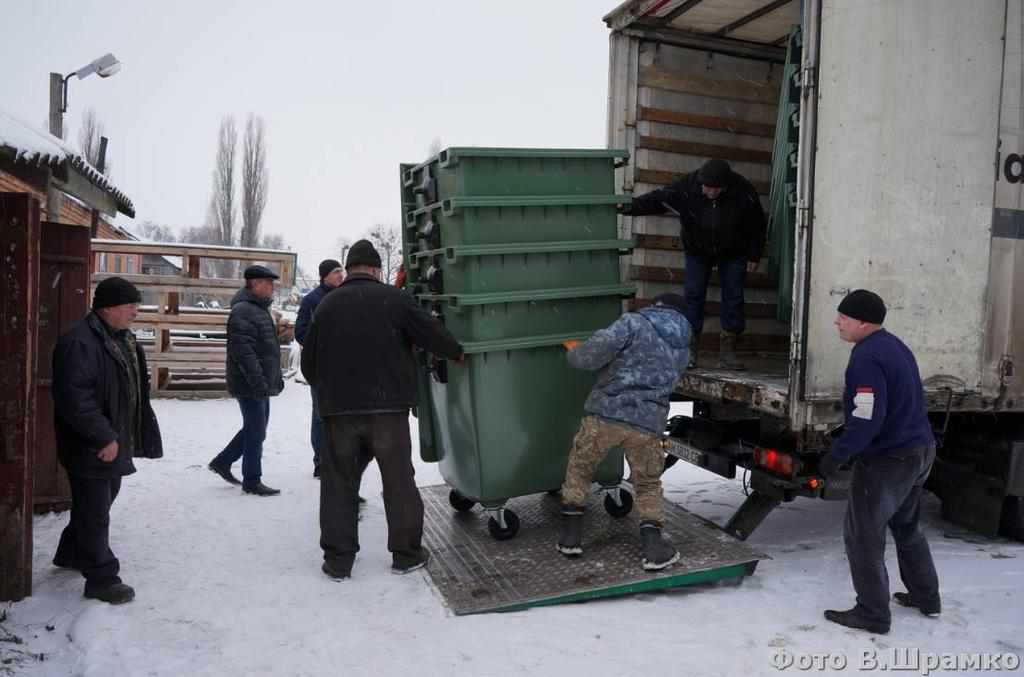 У Лохвиці придбали понад тисячу контейнерів для сміття