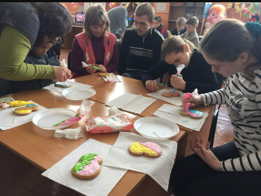 Для дітей-переселенців та малечі з інвалідністю на Полтавщині влаштували кулінарні розваги