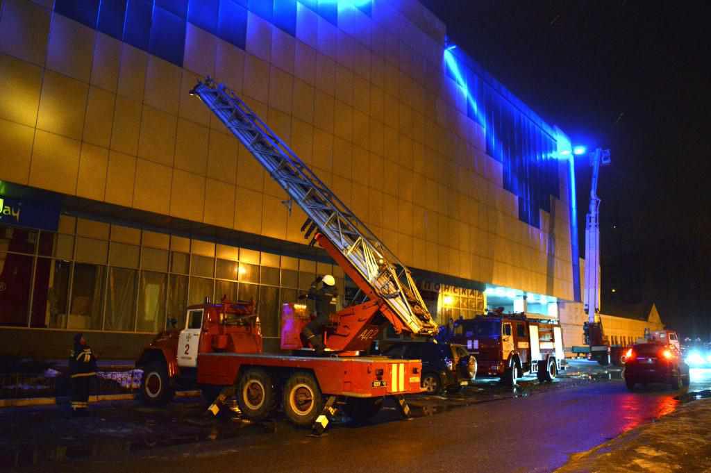 Робота на випередження: рятувальники перевіряли пожежну безпеку полтавського торговельно-розважального центру. ФОТО, ВІДЕО