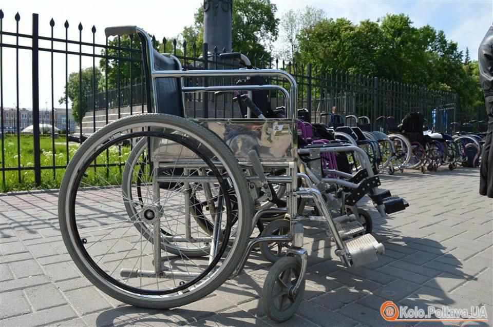 Люди з інвалідністю розповіли, що треба змінити в Полтаві, щоб нею стало простіше пересуватися 