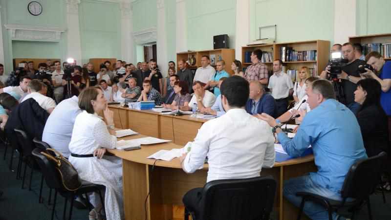 Комісія з містобудування Полтавської міської ради закінчилася скандалом: жодне питання не розглянули