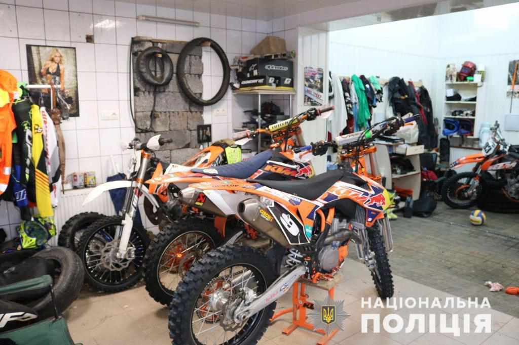 На території України збували крадені мотоцикли: на Полтавщині проводилися обшуки
