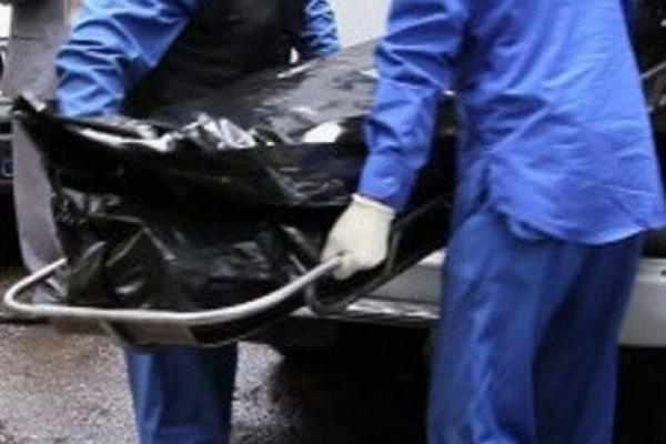 У Миргороді в каналізаційному люкові знайшли тіло жінки: версії поліції та містян різняться