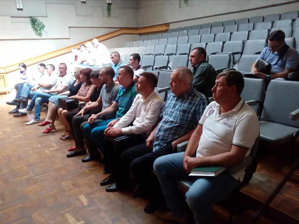 Частина депутатів Полтавської міськради планують провести сесію в останній день літа. ОНОВЛЕНО