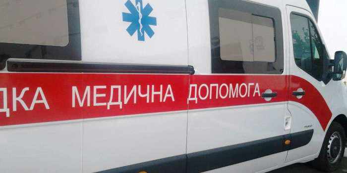У Кременчуці на дитмайданчику травмувалася чотирирічна: дитина без свідомості