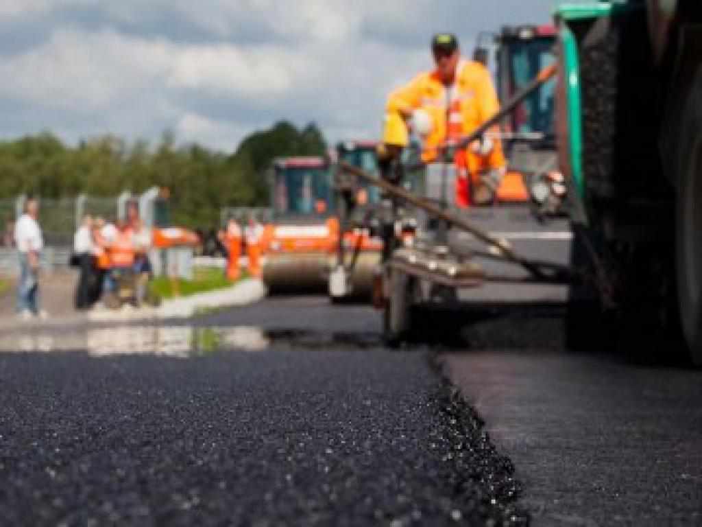 Уряд перерозподілив кошти на ремонт доріг: скільки отримає Полтавщина