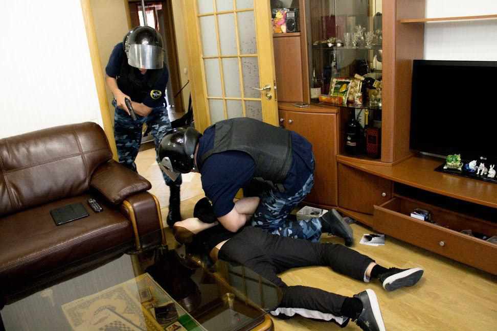 У Полтаві «на гарячому» затримали грабіжника, який проник у приватний будинок