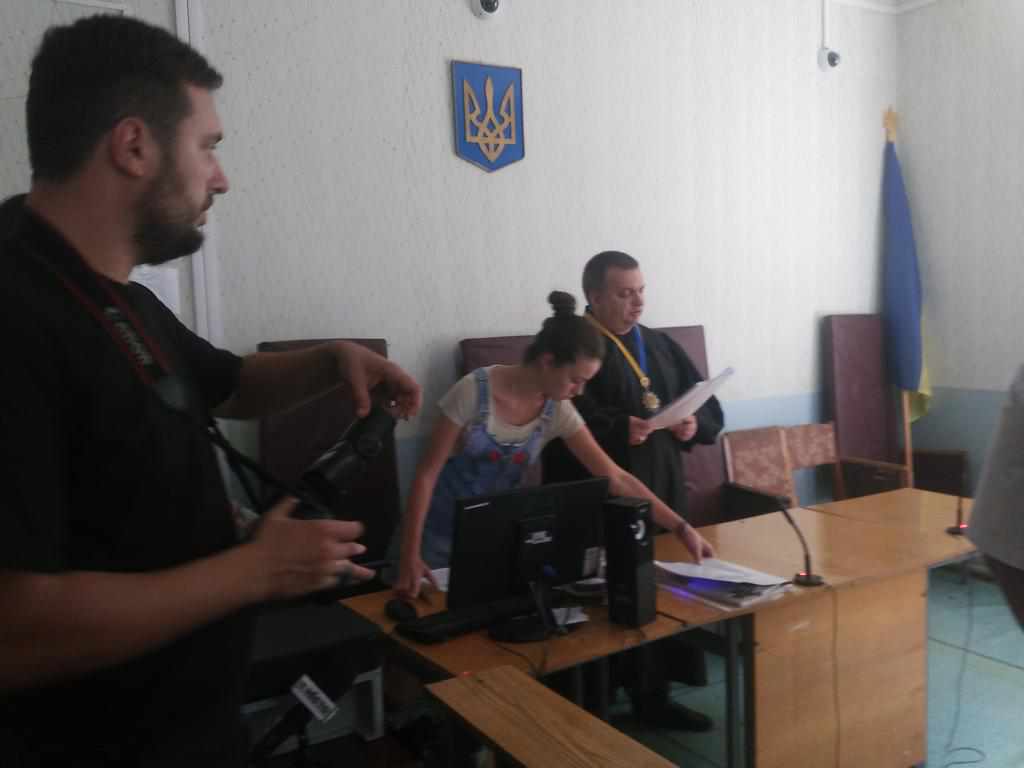 Відбулося перше судове засідання у справі полтавського журналіста
