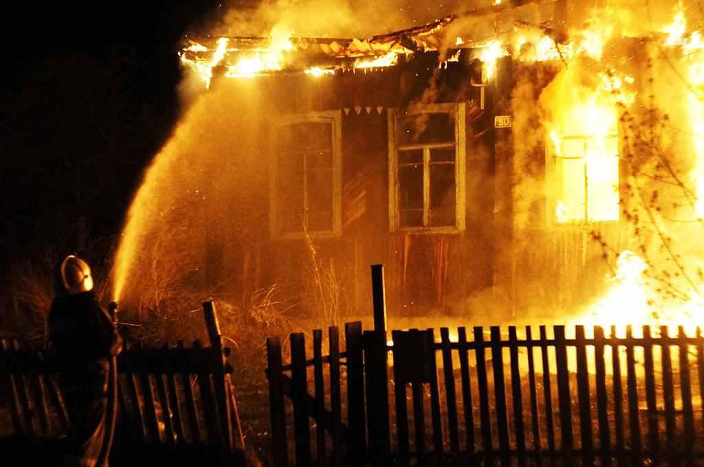На Монастирській у Полтаві горів приватний житловий будинок