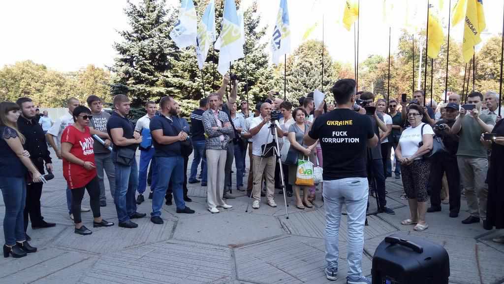 У Полтаві намагались зірвати мітинг Дмитра Гнапа. ФОТО, ВІДЕО