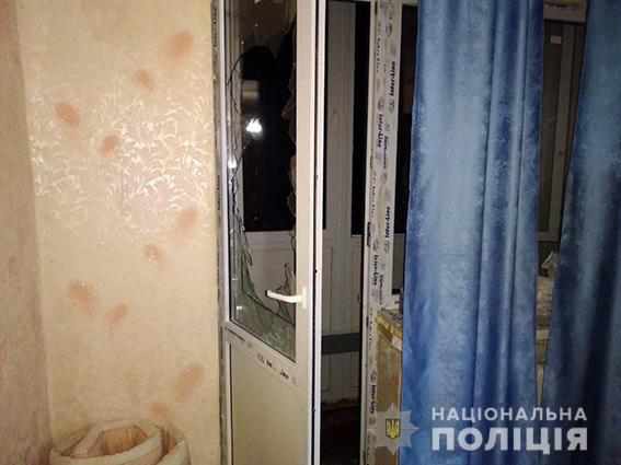 На Полтавщині чоловік хотів вистрибнути з балкона власної квартири