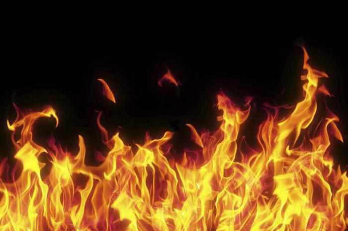 У полтавській багатоповерхівці спалахнула електрощитова: є постраждалі
