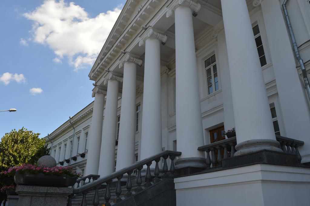 Лише двоє депутатів Полтавської міськради за три роки не пропустили жодної сесії 