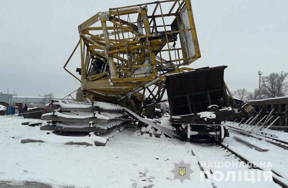 У Горішніх Плавнях впала стріла будівельного крана: загинула жінка