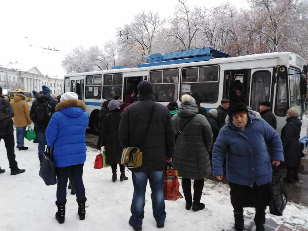 Транспортний колапс у Полтаві: приватні перевізники оголосили страйк. ФОТО