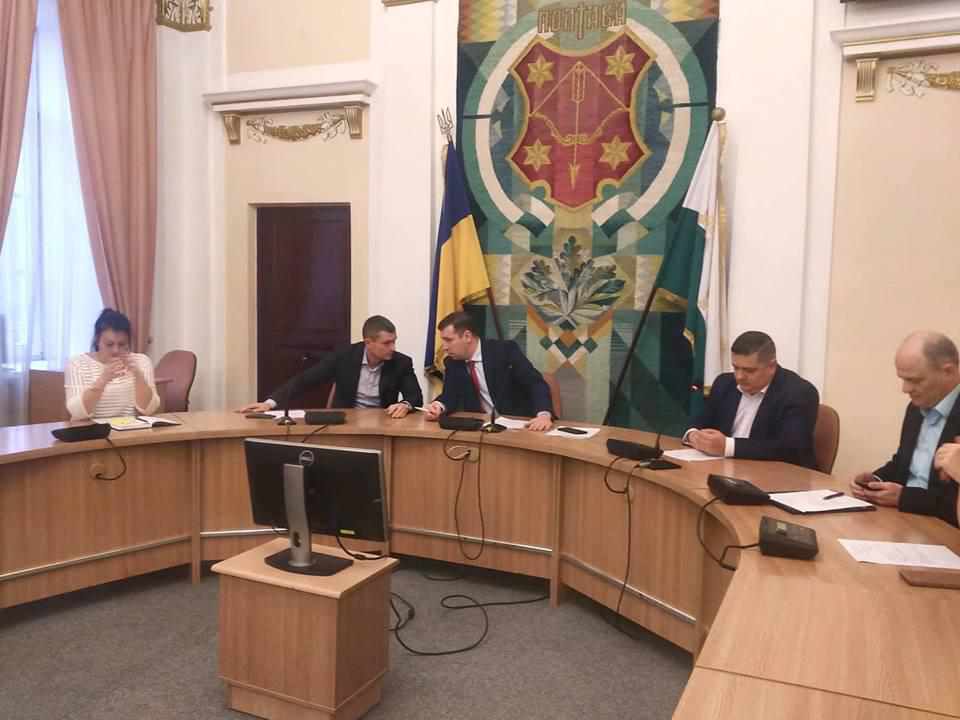 У Полтаві кількох перевізників попередили про можливе розірвання договорів
