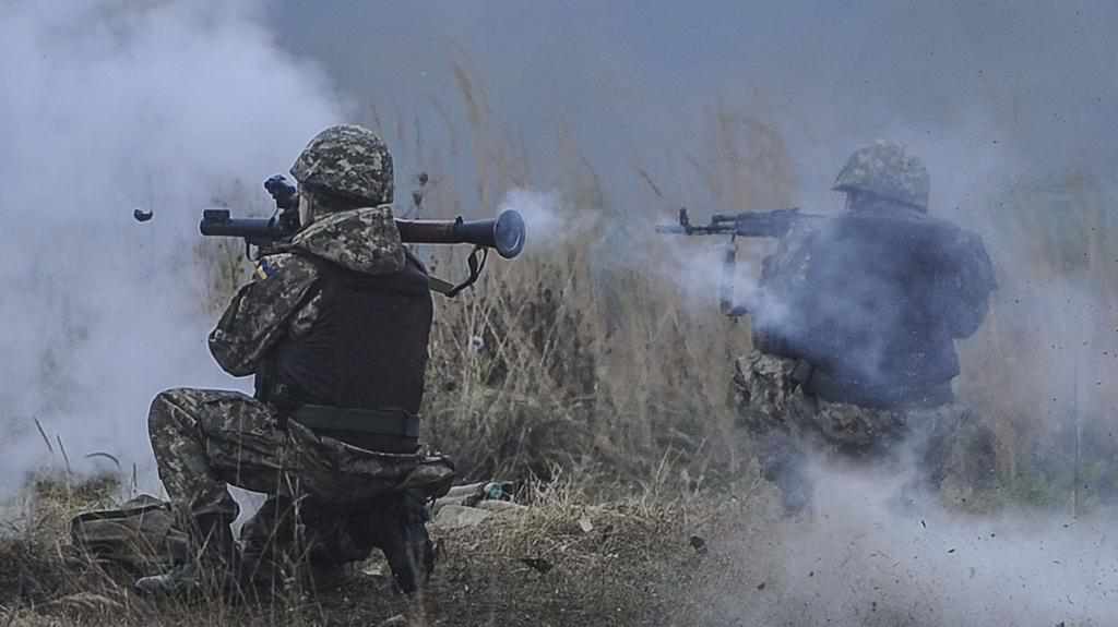 Протягом доби позиції українських військовослужбовців обстріляли 7 разів
