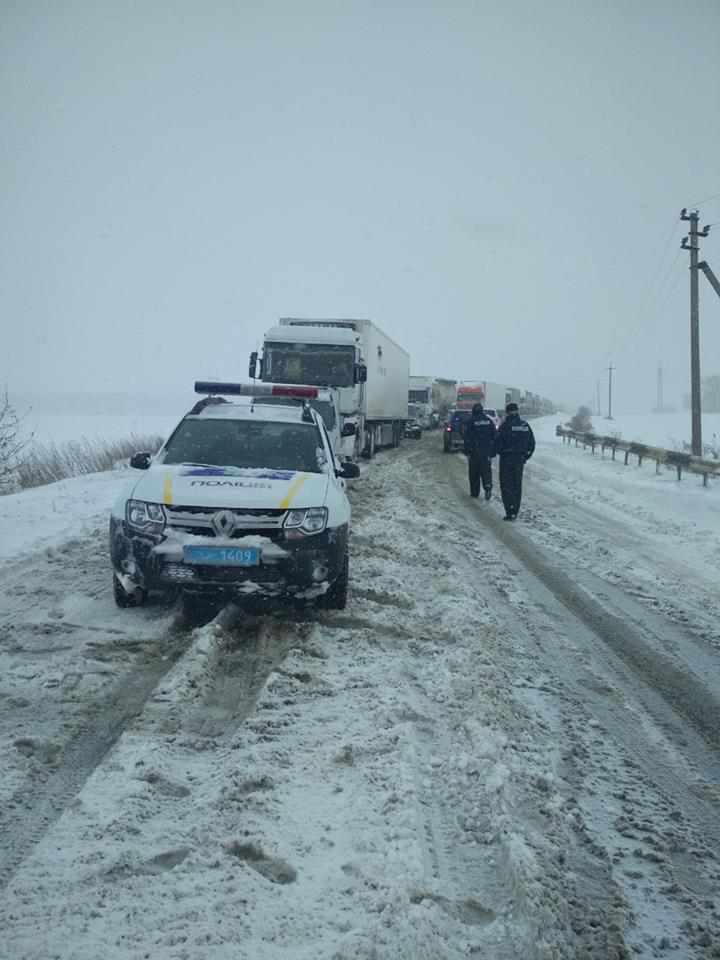 Ситуація на Полтавщині зі снігом: у яких районах досі затори. ФОТО